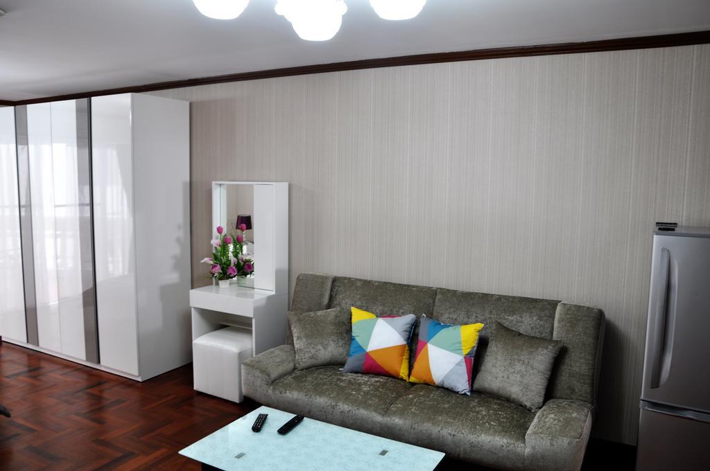 Sky Beach Apartment Pattaya Esterno foto