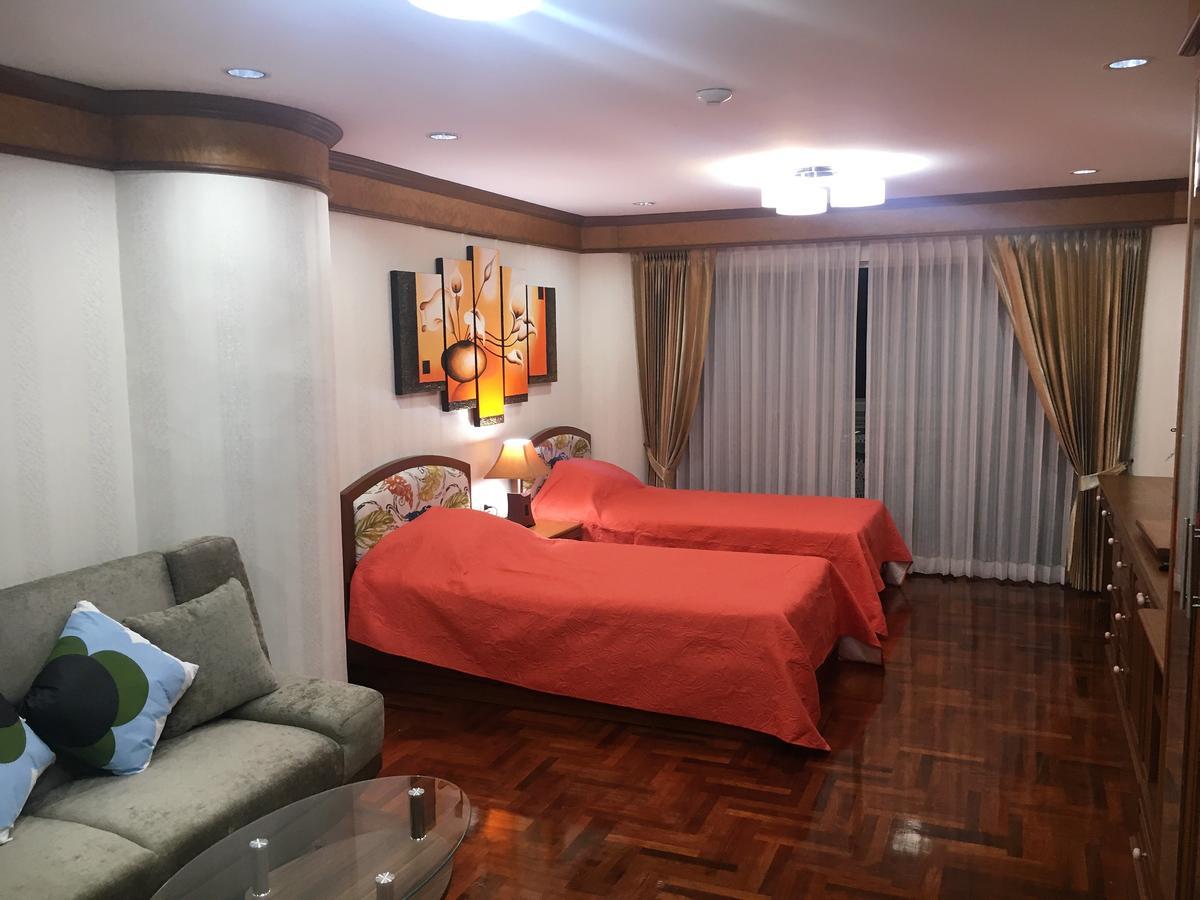 Sky Beach Apartment Pattaya Esterno foto