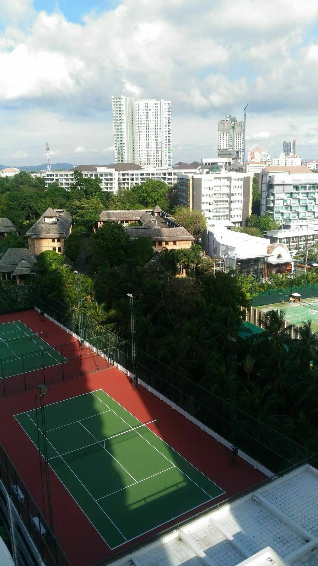 Sky Beach Apartment Pattaya Esterno foto